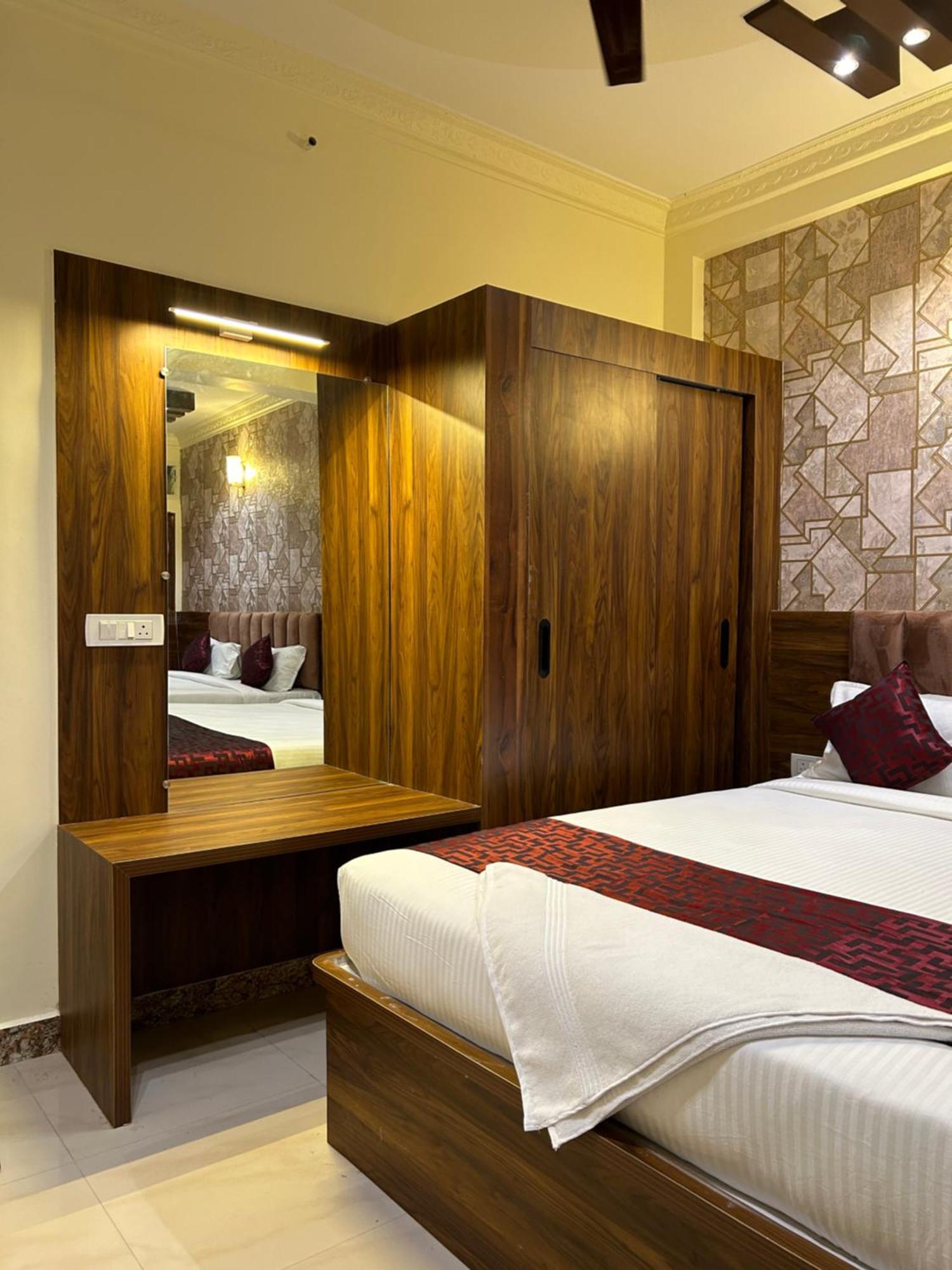 Hotel Boss Palace Maisur Dış mekan fotoğraf